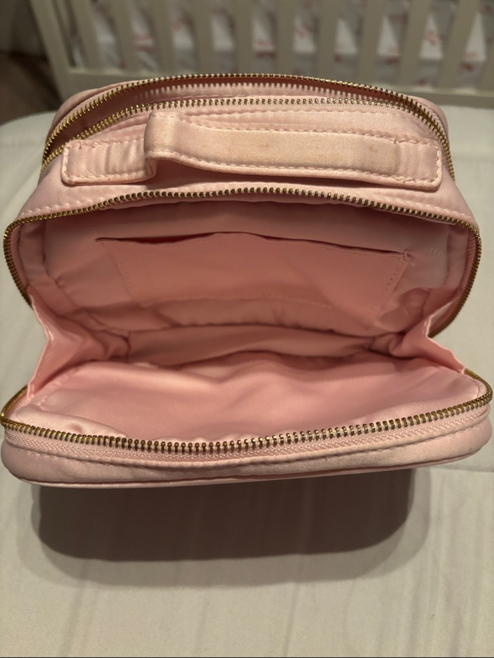 New Satin Light Pink Prada La Femme Cosmetic Case - Picture 3 of 10